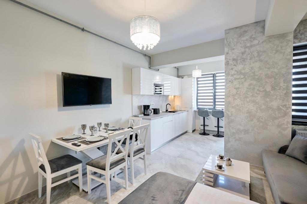 Studio 704 Mamaia N Navodari Inside 5 Stars Resort First Line To The Sea Exterior foto